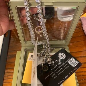 Elegant Silver Necklace by